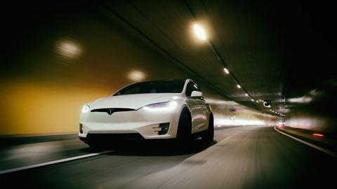 Tesla 03