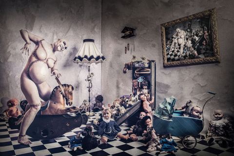 The Mad Doll 01