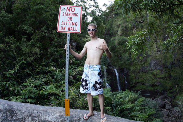 Reportage about Sebastian Vettel visiting the island of Hawaii
